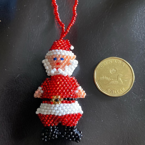 Santa Handmade With Beads - Picture 1 of 1